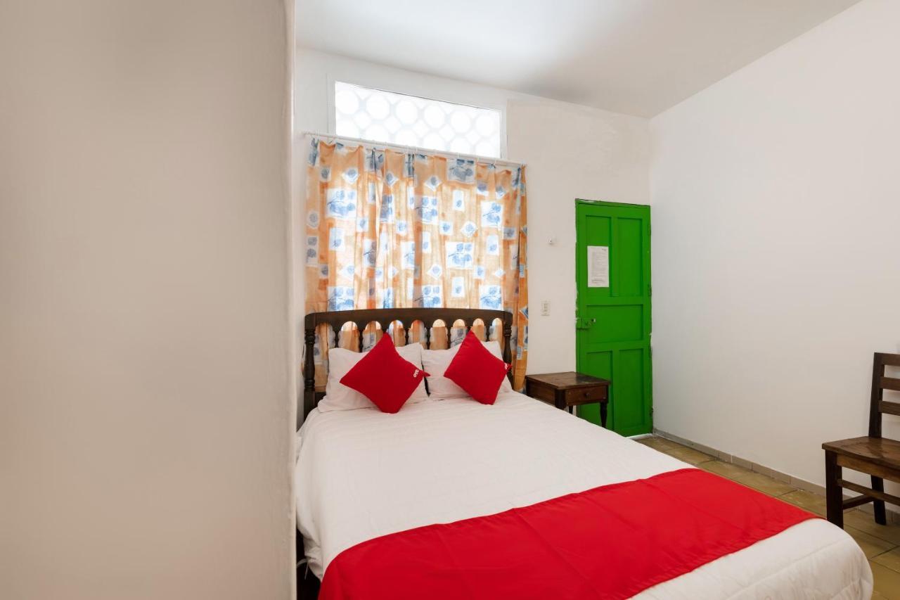 Oyo Hotel Las Palmas Cuyutlan 만사니요 외부 사진