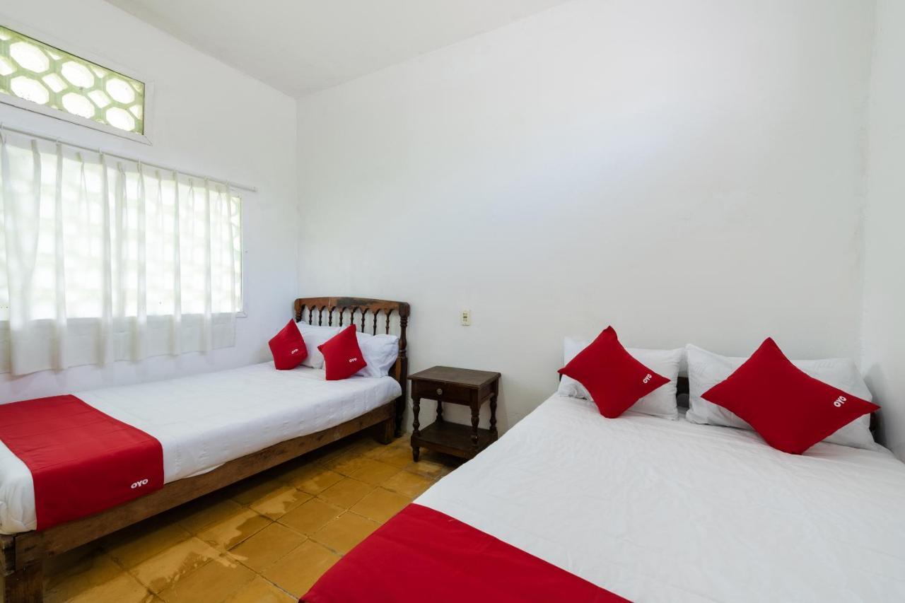 Oyo Hotel Las Palmas Cuyutlan 만사니요 외부 사진
